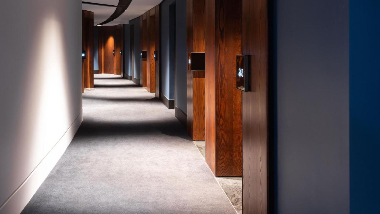 Horizon By Skycity Auckland Dış mekan fotoğraf A corridor at the InterContinental London The O2