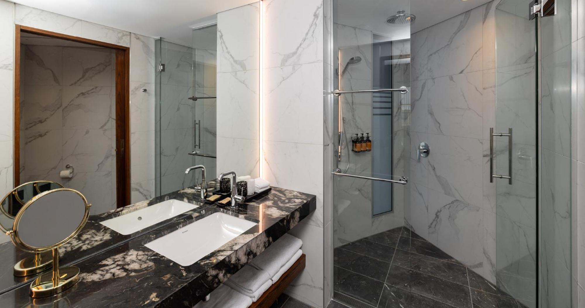 Horizon By Skycity Auckland Dış mekan fotoğraf Bathroom
